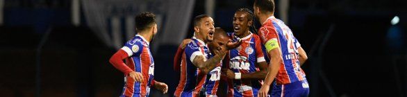 Bahia resolve em dois minutos, vence Avaí na Ressacada e entra no G-6