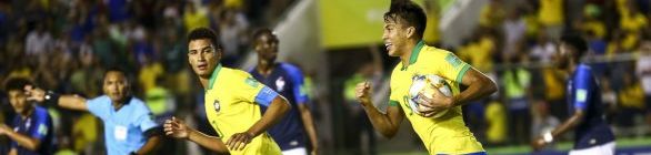 Brasil reage com três gols no segundo tempo, vence a França e vai à final