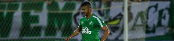 Vitória anuncia contratação do zagueiro Maurício Ramos, ex-Chapecoense