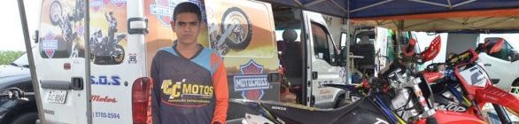 Velocidade na Terra O público foi ao delírio com as lendas do Motocross nacional