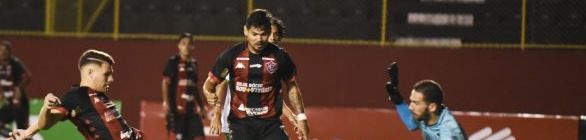 Vitória não dá chances, vence o Lagarto e avança na Copa do Brasil