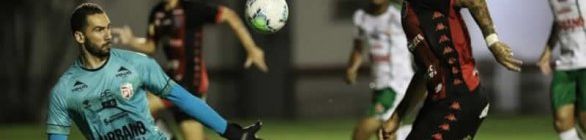 Geninho diz que Vitória tirou o pé e jogou em ritmo de baba