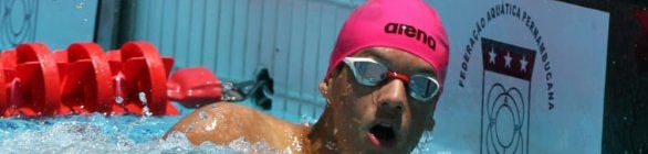 Atleta baiano de natação é destaque em competição realizada em Recife (PE) 