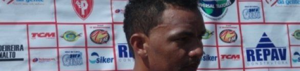 Dinda reforça o Bahia de Feira