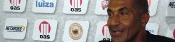 Após eleição, Cristóvão Borges garante permanência no Bahia