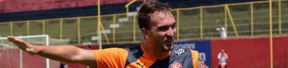 Inter demonstra interesse em Willian Farias e reintegra Alex Santana